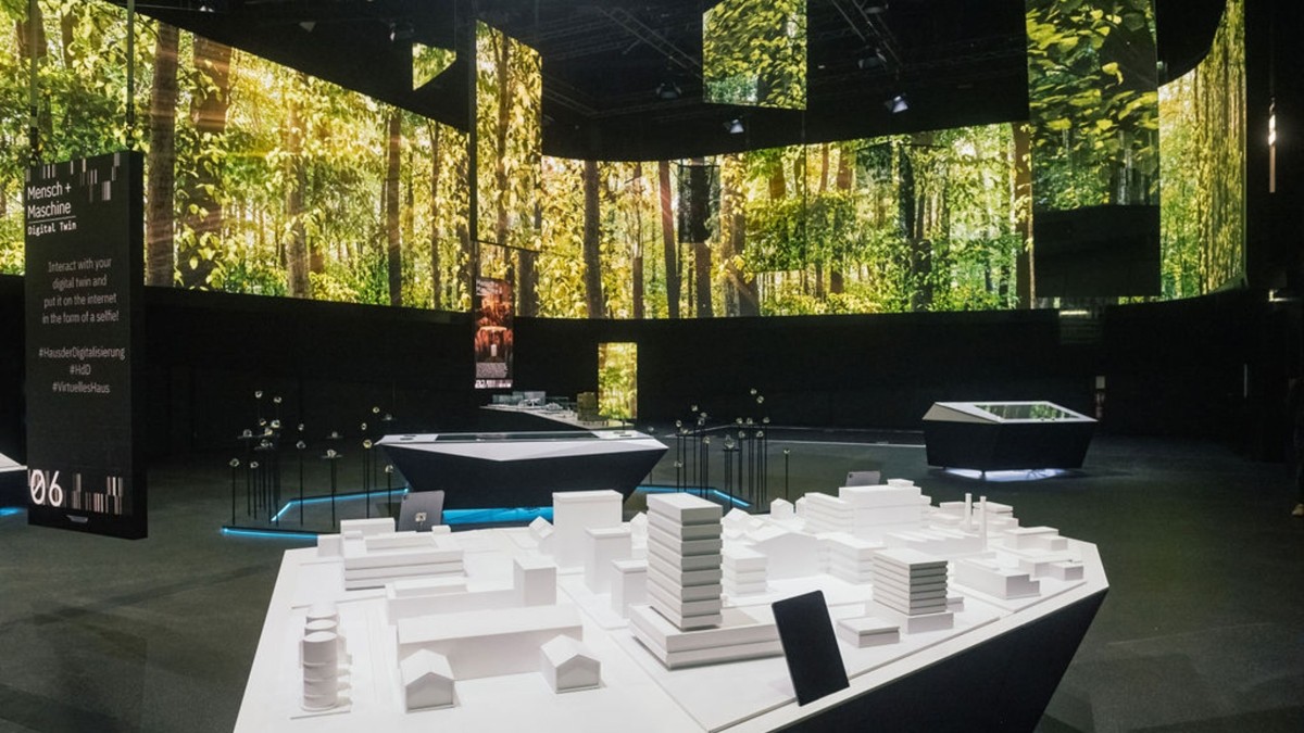 Inside a room in the House of Digitalization
